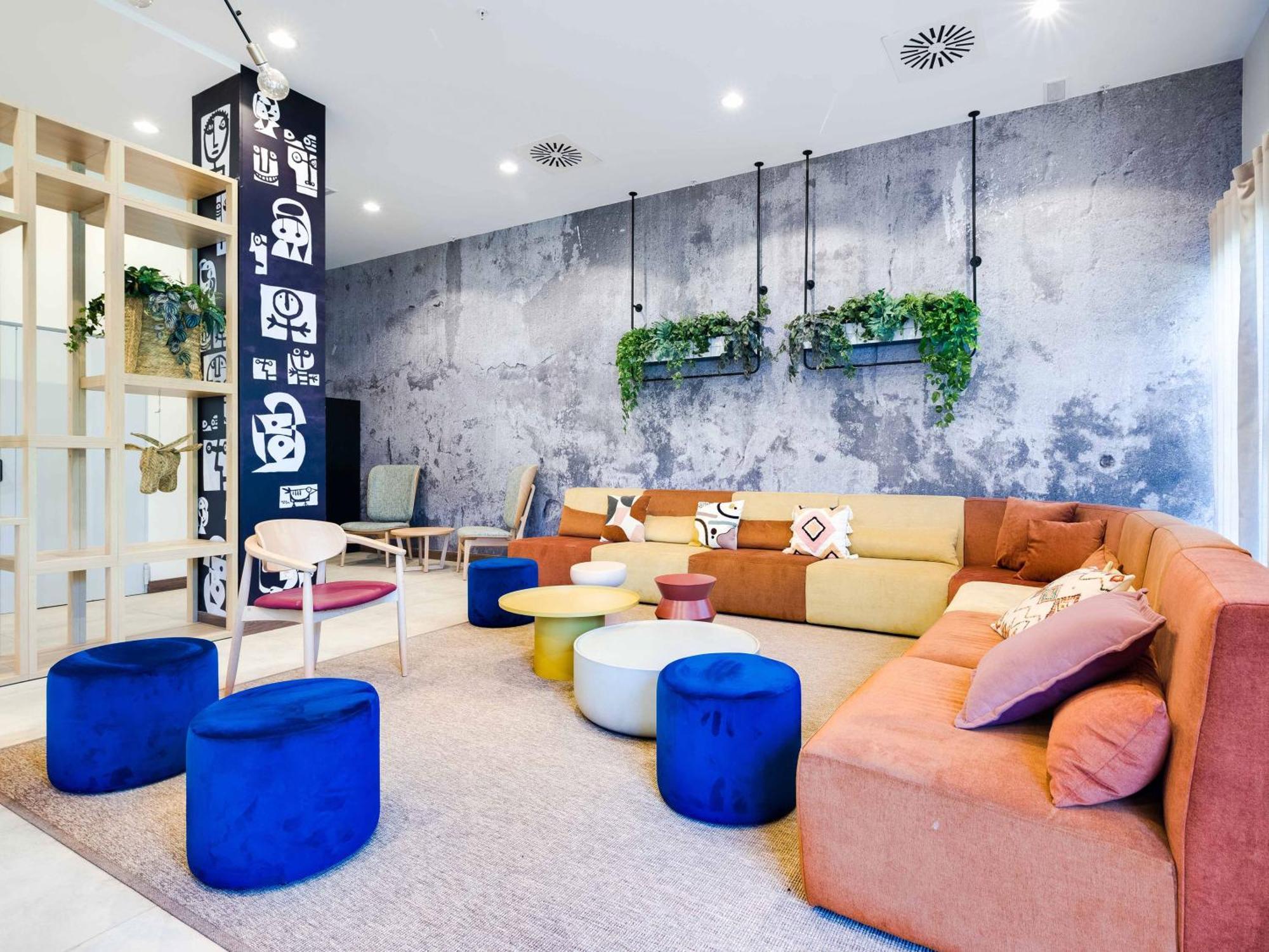 Livensa Living Studios Malaga Feria Eksteriør billede